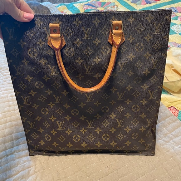 LOUIS VUITTON Vintage Monogram Canvas Sac Plat Tote - Picture 2 of 8